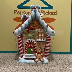 Potter’s Studio Gingerbread House Canister
